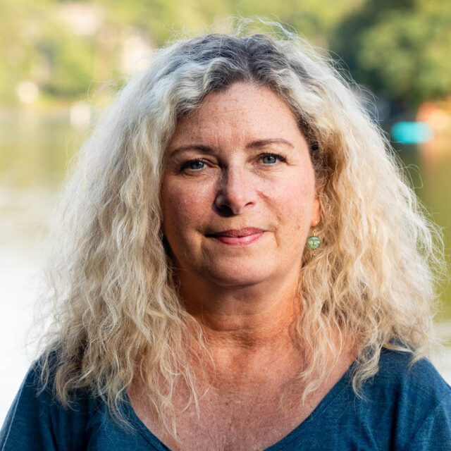 Kristin Saunders kristin-saunders